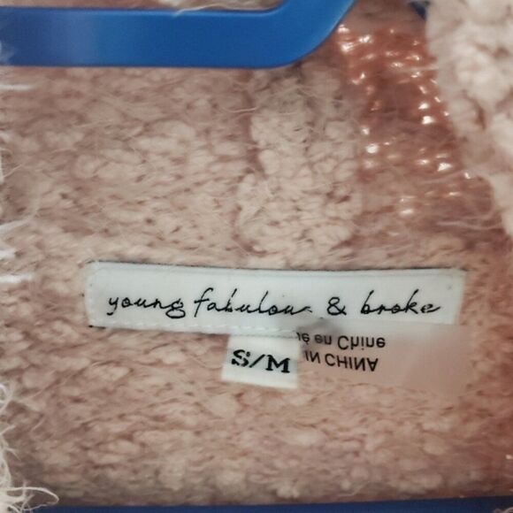 Young Fabulous & Broke Lorena Blush Pink Fuzzy Sweater Size S/M - Picture 3 of 8